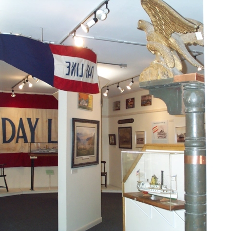 Visit the Hudson River Maritime Museum