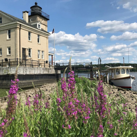 Solaris tours of the Rondout Lighthouse