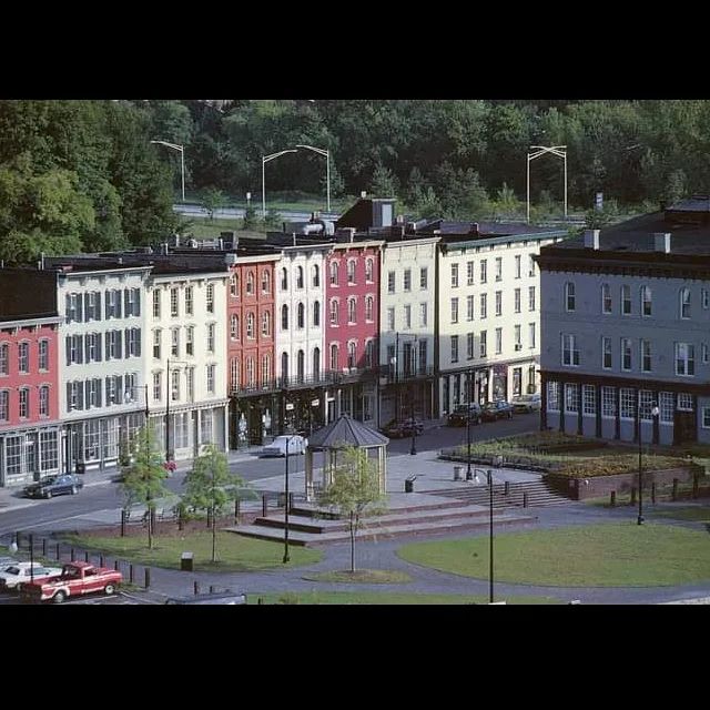Rondout National Historic District WALKING TOURS