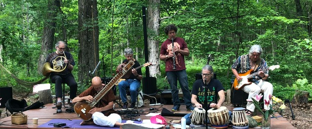 Spatial Sound Concert at the HoloCenter with Clear Light Ensemble