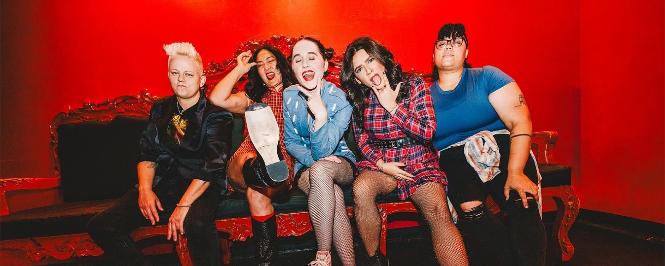 Labiahead (all-girl Radiohead)