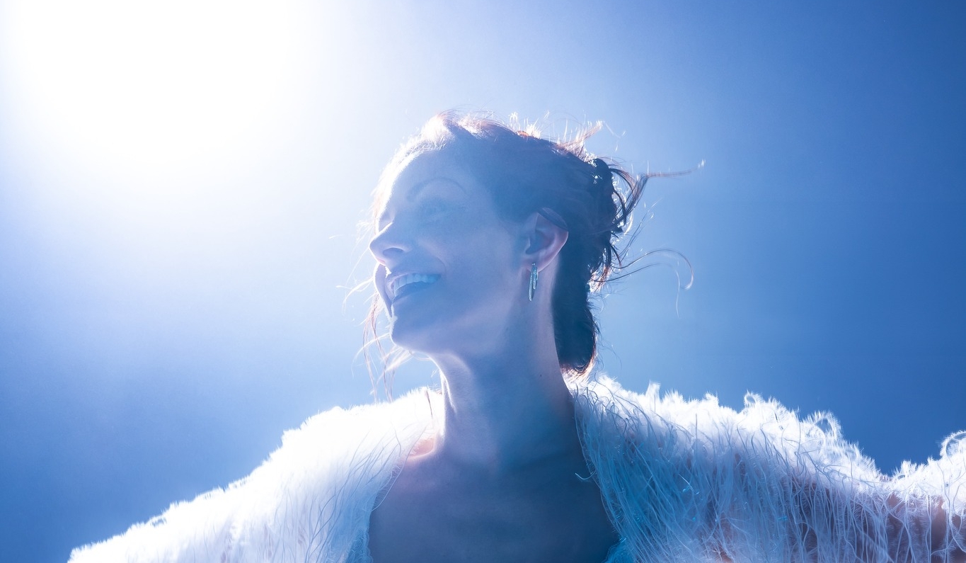 Lindsey Webster @ Colony